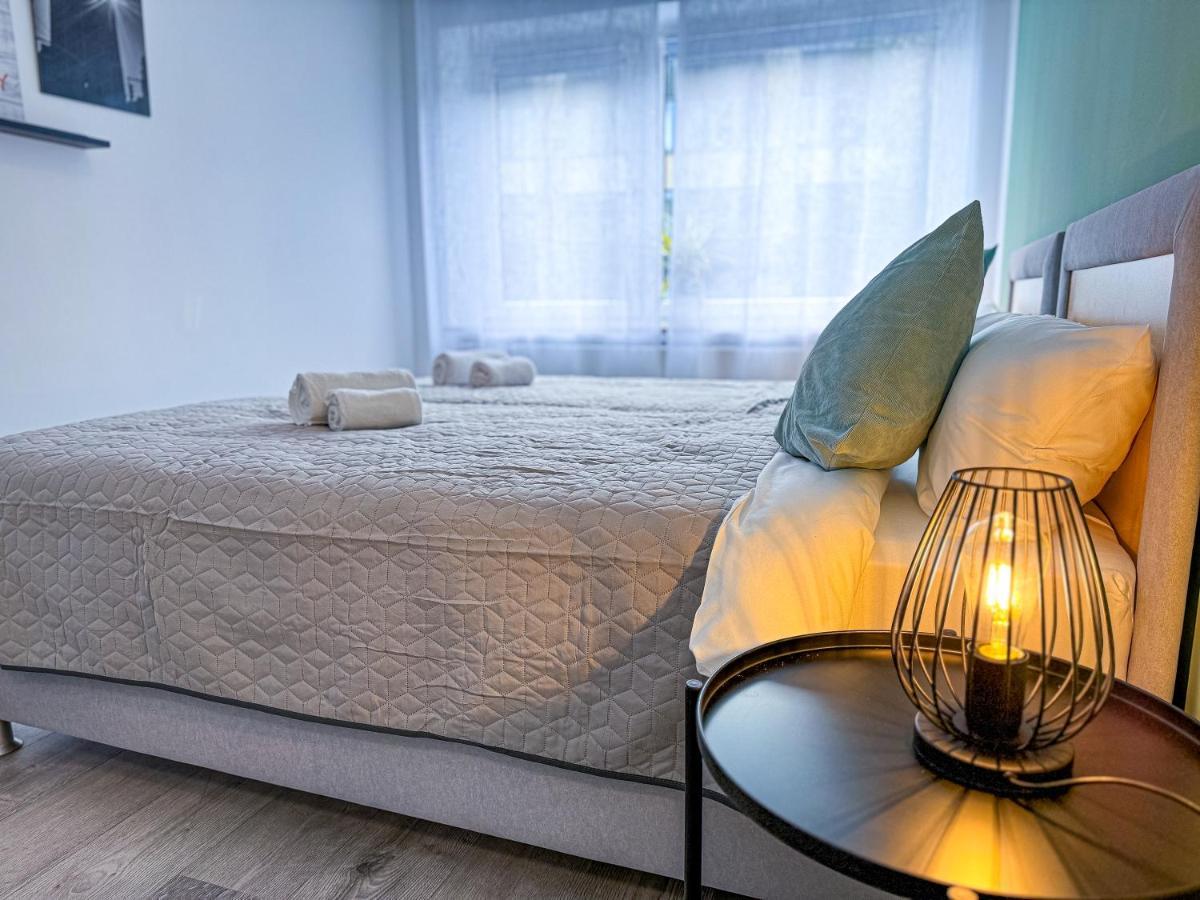 Immostay #6 - Ferienhaus 4 Zimmer Fuer 8 Personen, Wifi & Zentrum BRE Exteriér fotografie