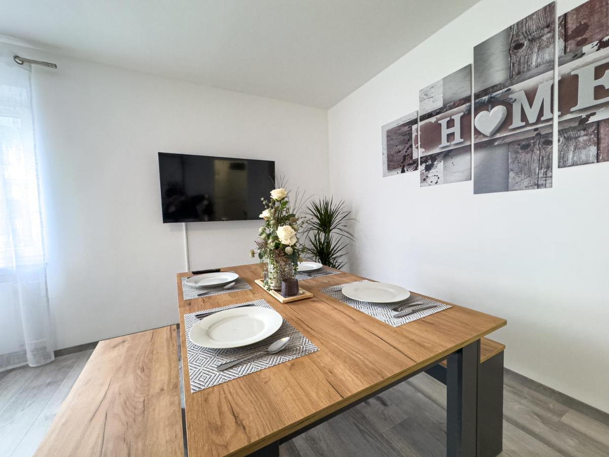 Immostay #6 - Ferienhaus 4 Zimmer Fuer 8 Personen, Wifi & Zentrum BRE Exteriér fotografie