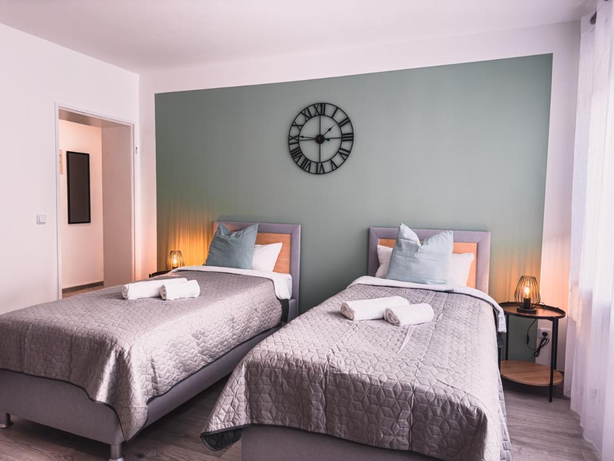 Immostay #6 - Ferienhaus 4 Zimmer Fuer 8 Personen, Wifi & Zentrum BRE Exteriér fotografie