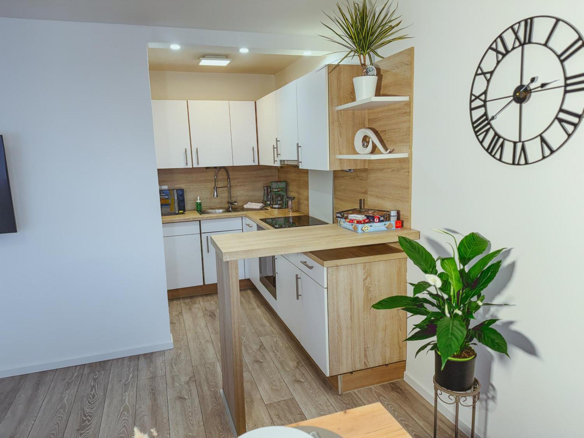 Immostay #6 - Ferienhaus 4 Zimmer Fuer 8 Personen, Wifi & Zentrum BRE Exteriér fotografie